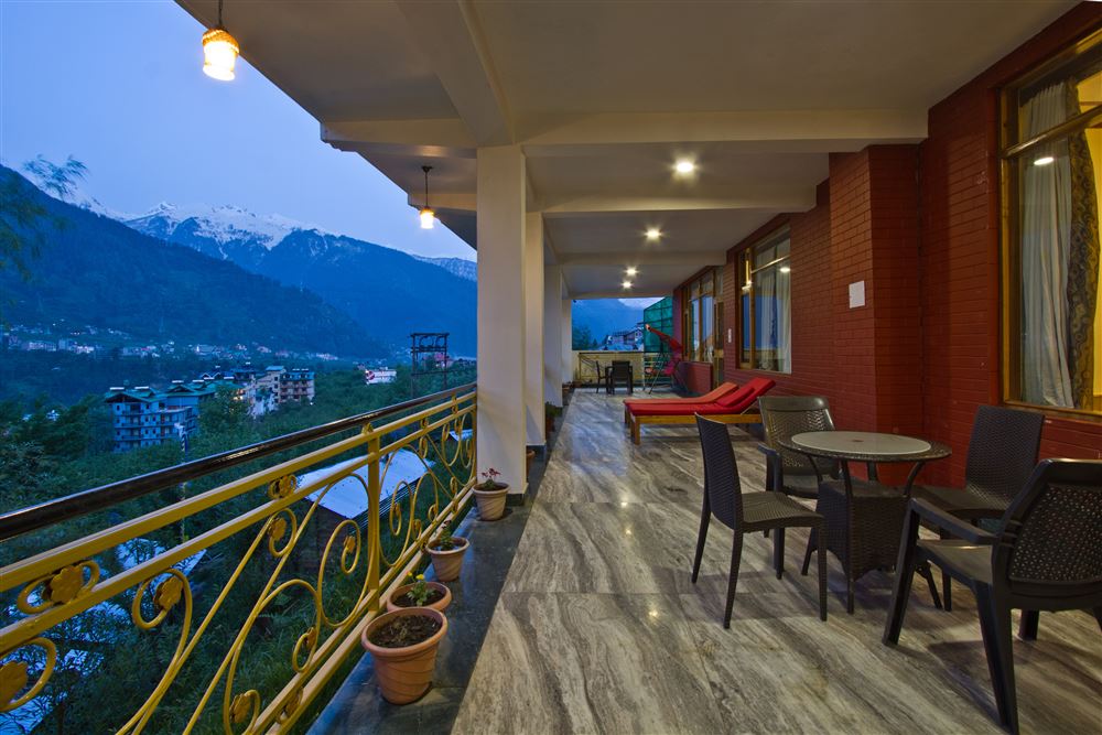 2 Bed Room Cottage - Royal Holiday Cottages Manali